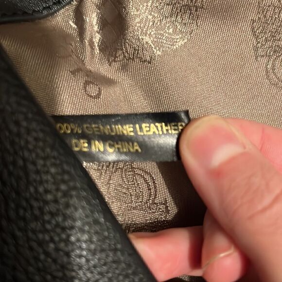 Vince Camuto black shoulder bag - Picture 7 of 8